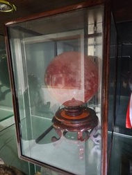 紅紋石水晶球 配木座