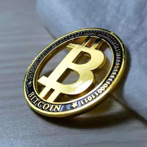 Hollowed-out Gold-plated Crypto Commemorative Coin Bit Bitcoin Currency Collectible Coins