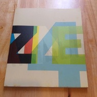 蘇打綠Sodagreen : 蘇打誌Sodazine 4 + THAT MOMENT 小巨蛋現場全紀實4DVD + 簽名板 + 文件夾