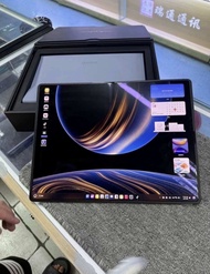 HUAWEI MATEBOOK FOLD ULTIMATE // หน้าจอ OLED แบบยืดหยุ่นสองชั้นขนาด 18 นิ้ว // โปรเซสเซอร์ KIRIN X90