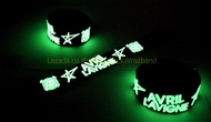 Avril Lavigne wristband ริสแบนด์ เรืองแสง งานแกะขึ้นโมล ปั้มนูน สองชั้น สวยงาม คุณภาพสุดๆ มอบให้แฟน 
