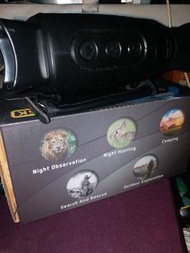 手提式夜視望遠鏡