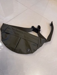Porter International 斜背包