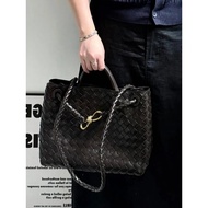 Bv Original Leather Andiamo Series bv Woven Handbag Lambskin Magnetic Buckle Opening and Closing bv 
