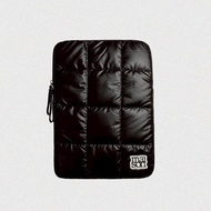 maison KEEPS Lifestyle | Puffy Dual Logo Laptop Sleeve | กระเป๋าแลปท็อป