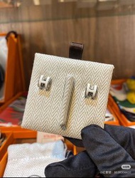 Hermes mini pop h earring 白銀