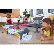 Hot Wheels Mario Kart Rainbow Road Raceway 8-Foot Track Set
