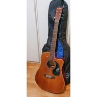 蘆洲面交 二手吉他 贈送吉他袋+吉他架 近全新 9.9成新