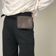 【 日本直送 名牌中古包 】CELINE સélinc મકાદમ (Macadam) 斜背包 黑色 PVC 皮革 側背包 vintage 復古 uwmfjs