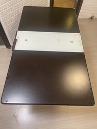 摺疊餐枱