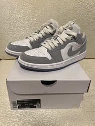 （二手轉賣）女鞋 Nike Wmns Air Jordan 1 Low /小Dior/AJ1 男女鞋情侶鞋 /ACS DC0774-105