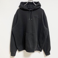 古著PUMA長袖套頭連帽衫，附3D標誌。簡約黑色。 L碼。