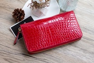 玫瑰紅色鱷魚皮革長銀包