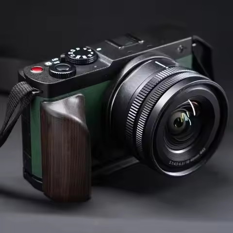 Wooden Hand Grip L Holder For Panasonic Lumix S9 Camera with Quick Release L Plate Bracket Holder Ul
