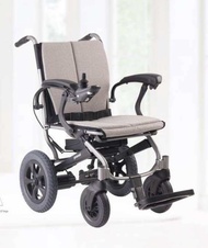 รถเข็นไฟฟ้า yuwell รุ่น D130FL น้ำหนักเบา ขับสบายตลอดเวลา สามารถพับเก็บได้ แบตเตอรี่ถอดเข้าออกได้และ