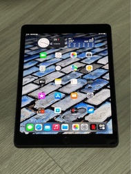 iPad 9 64GB WiFi + Charger and Cable