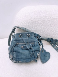 尖沙咀門市💖Balenciaga le cagole xs bucket denim 牛仔水桶