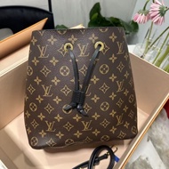 【經典款式✨全網最低價】LV 老花拼黑色抽繩水桶包