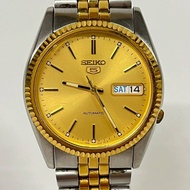 精工SEIKO 5 7S26-0500自動機械男士腕錶，金色錶盤，日期星期顯示，透明錶背，21鑽，三針，原裝錶帶