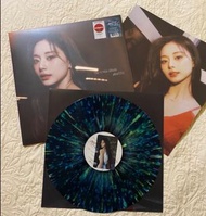 子瑜 首張專輯 Tzuyu abouTZU galaxy green vinyl LP 綠膠彩膠黑膠唱片 周子瑜 debut album twice