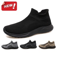 Pure Black Slip on Sock Sneakers Men Jogging Shoe Size 39-46 Summer Outdoor Light Anti Slip Sports R