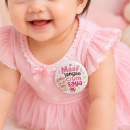 Button Badge Don't Kiss The Baby