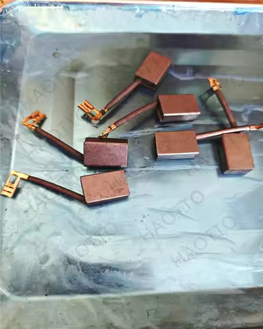 2PCS Treadmill carbon brush 9.5x17x25 mm