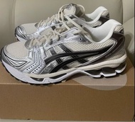 ASICS kayano 14 cream/black 全新us8.5