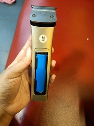 ปัตตาเลี่ยนกันขอบแกะลาย kemei5017 _modify โมดิฟายด์แบตเตอรี่ 850฿