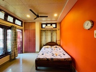 Rumah 60 m² dengan 1 bilik tidur dan 1 bilik mandi peribadi di Ulubari (IXORA City Home - 1bhk (Coup