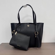 美國 ANNE KLEIN 黑色荔枝紋皮革 配化妝包 側咩袋