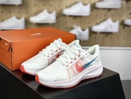 Nike Zoom Winflo 8 運動鞋