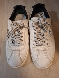 Chanel 全皮小白鞋
