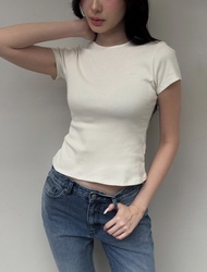 AIMER - Ivy Slim Fit T-Shirt เสื้อยืด