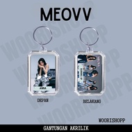 GANTUNGAN ACRYLIC KEYCHAIN MEOVV HANDS UP KEYCHAIN ACRYLIC KEYCHAIN KPOP UNOFFICIAL ANNA ELLA GAWON 