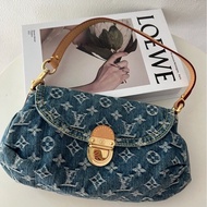 「JL精品代購」 9新 LV 牛仔元寶肩背包