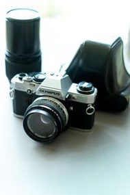 Olympus OM10 菲林相機 鏡頭 學生有折🥰 考完DSE果啲再平俾你ok！