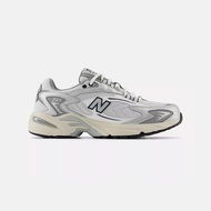 NEW BALANCE ML725 Men's Road Running Shoes - White x Silver
