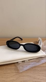Le Specs | Outta Love | Sunglasses with Case