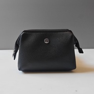 Eva Airlines GG Business Class Amenity Pouch With Keychain Set