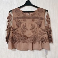 各款春夏薄上衣/Bou Jeloud啡色lace top/jill stuart紫藍色花朵襯衫/MK michael kelin藍色印花上衣/EME兩件式短版提花吊帶外套