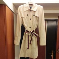 Tommy   風衣外套 米白色搭配經典色系腰帶 ( 尺寸L )