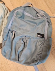 Lululemon backpack 灰色背包