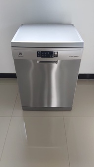 mesin cuci piring electrolux dishwasher bekas