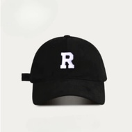 BOYS' AND GIRLS' HATS WITH INITIAL LOGO R AGES 2-9 YEARS