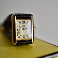 Cartier tank must Roman numera dial quartz with original strap and box 卡地亞手錶，羅馬數字面，石英，連原裝盒及錶帶