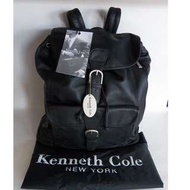 KENNETH COLE NEW YORK，皮革、女用、14吋休閒式電腦包 - 黑色