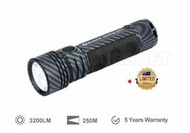 &lt;FOOL&gt;現貨 OLIGHT SEEKER 2 PRO 3200 流明 探索家 CARBON 碳纖 露營 夜戰 手電筒