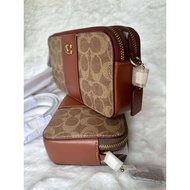 lira coach USA,two ways to style Coach