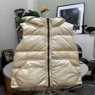 COACH 米色羽絨背心